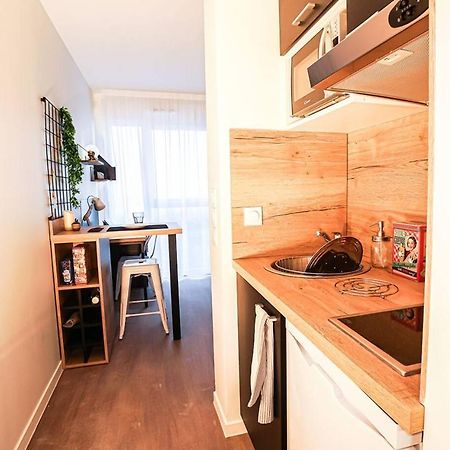 Uxco Uppehalls Aparthotel Le Petit-Quevilly Exteriör bild