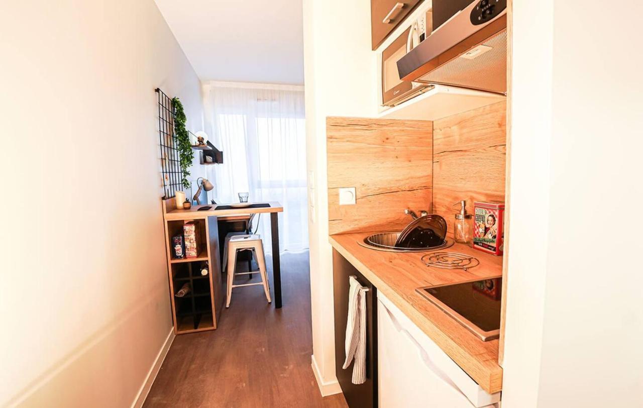 Uxco Uppehalls Aparthotel Le Petit-Quevilly Exteriör bild
